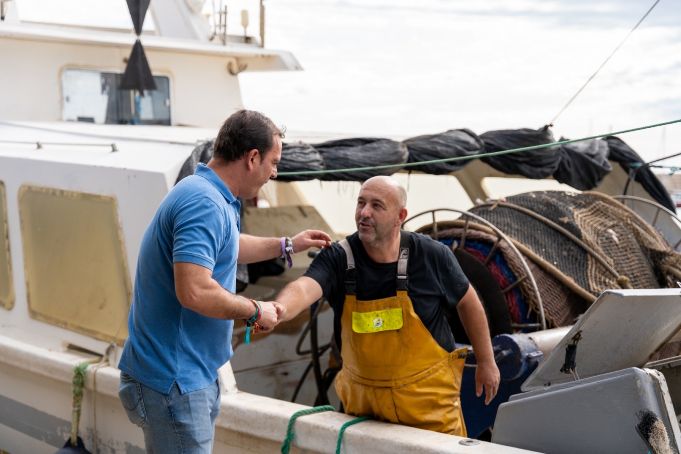 La Diputación defiende el sector pesquero y fomenta el consumo de pescado de Castellón con una ayuda de 30.000 euros a las cofradías de la provincia