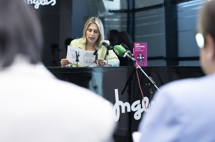 Marta Barrachina se suma a la celebración del Día del Libro y abre la lectura continuada de El Otoño del Patriarca