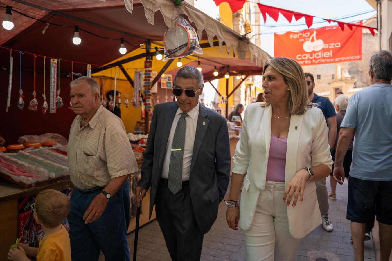 La Diputació de Castelló fomenta el producte local i el consum de la cirera a través de la tradicional fira de Caudiel