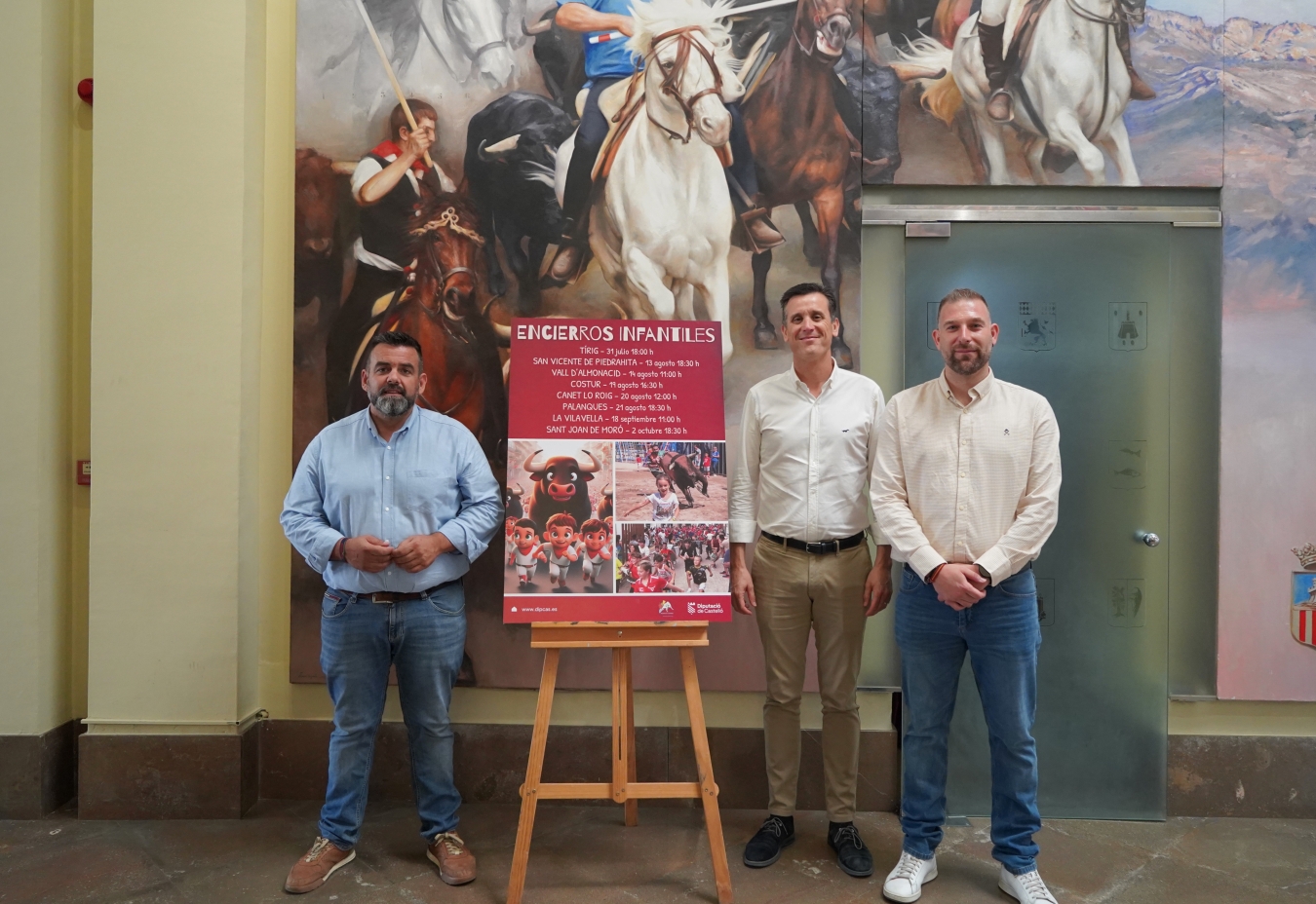 La Diputación de Castellón dinamiza la agenda estival y acerca la tradición taurina a los más pequeños a través de los Encierros Infantiles