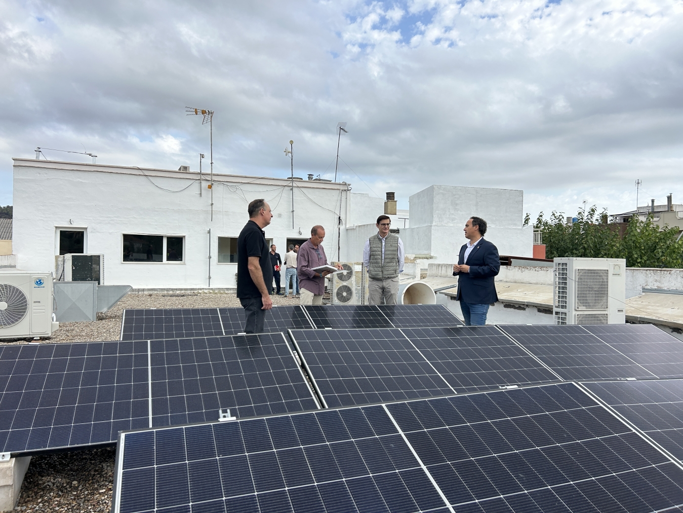 La provincia de Castellón suma eficiencia energética con la instalación de placas fotovoltaicas en 60 municipios a través de Diputació Resol